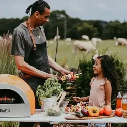 Four à pizza au feu de bois...