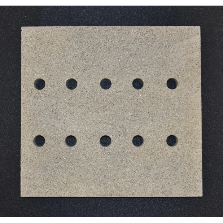 Pierre de plaque arrière droit pour le poêle Fireplace Rönky K2541