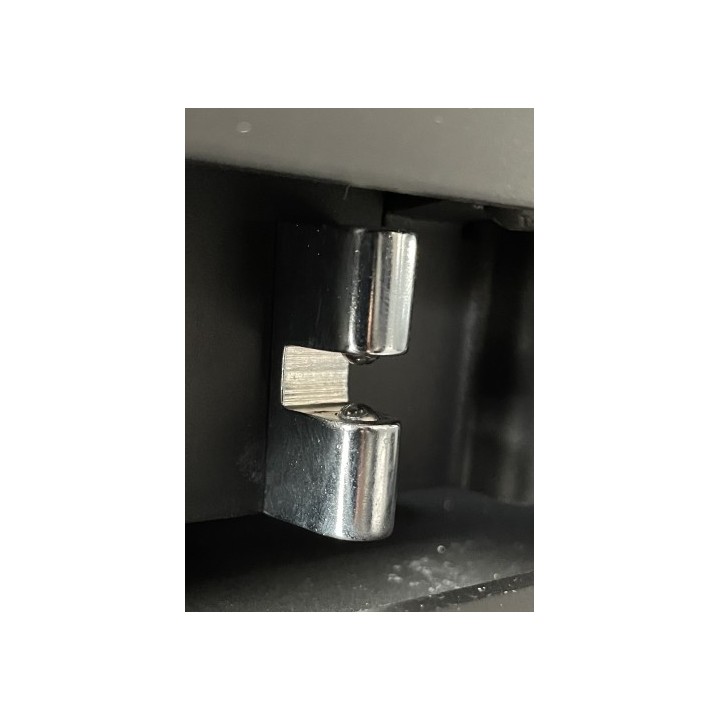 MACHOIR DE FERMETURE POIGNEE DE PORTE COMPLET pour Poêle à bois Nordpeis - Réf 22-QUADR-290