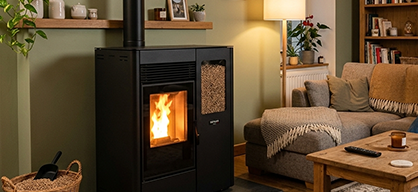 Poêle à bois ou poêle à granulés : lequel choisir pour votre maison ?