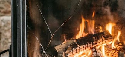 Vitre de poêle à bois cassée : les bons réflexes pour la remplacer sans stress